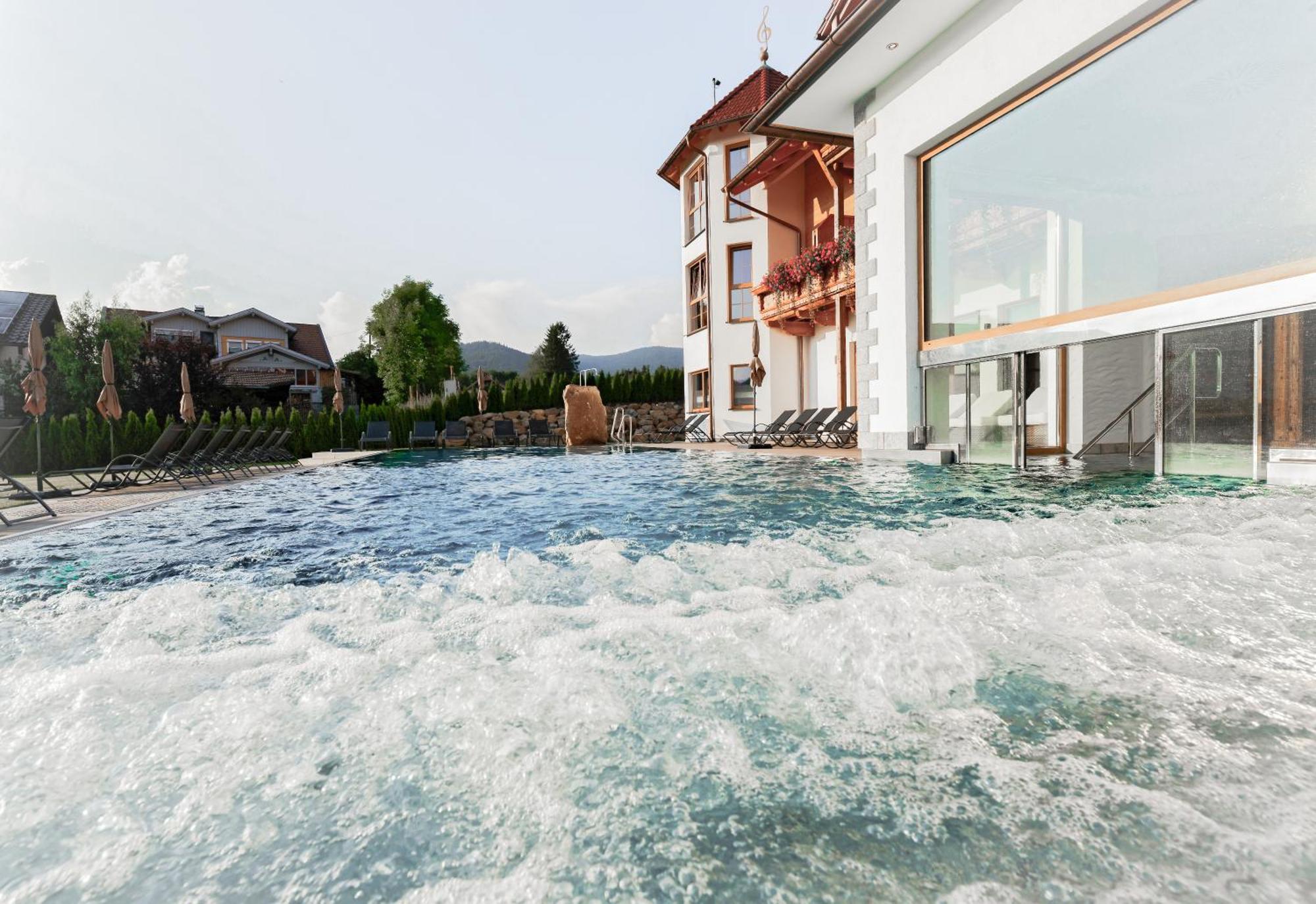 Wellness & Naturhotel Tonihof Langdorf  Екстериор снимка