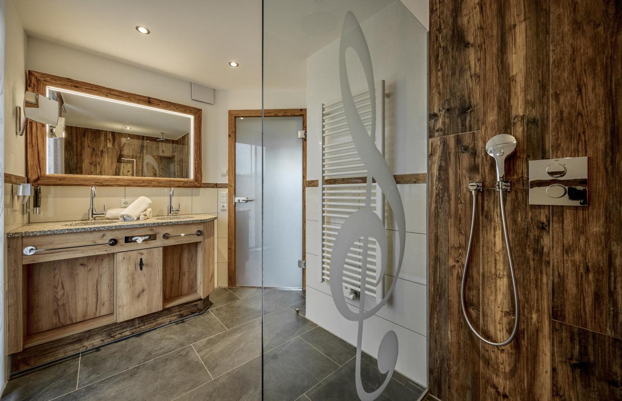 Wellness & Naturhotel Tonihof Langdorf  Екстериор снимка